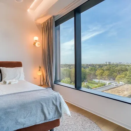 One Mircea Eliade - Luxurious With Panoramic And Park View Lägenhet