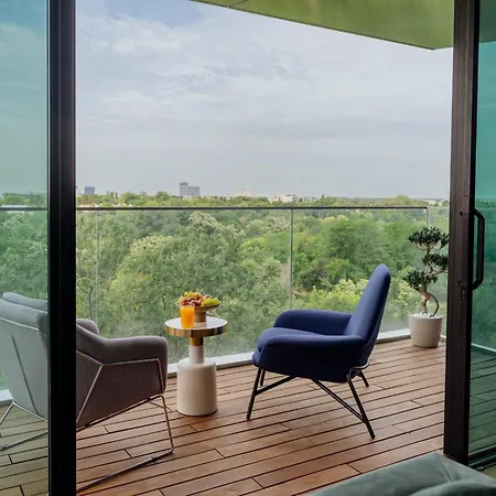 One Mircea Eliade - Luxurious With Panoramic And Park View Lägenhet