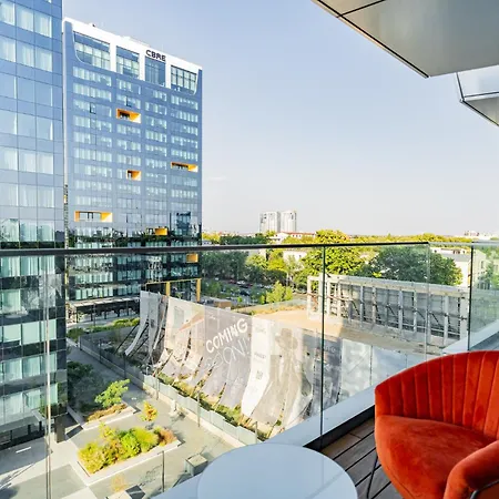 Apartment One Mircea Eliade - Luxurious With Panoramic And Park View *
