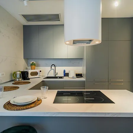 Apartment One Mircea Eliade - Luxurious With Panoramic And Park View Bucharest