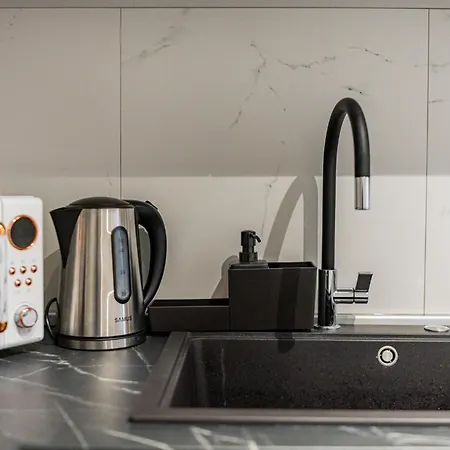 One Mircea Eliade - Luxurious With Panoramic And Park View ブカレスト