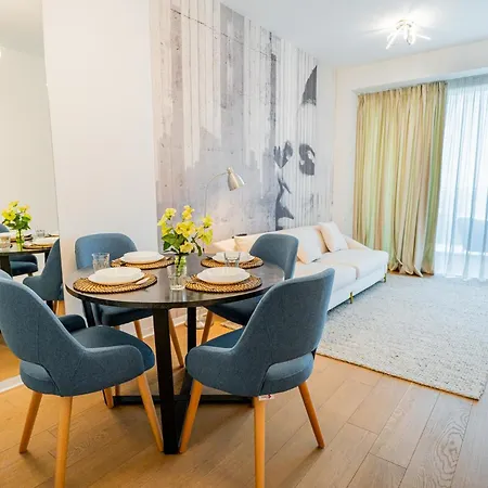 Apartment One Mircea Eliade - Luxurious With Panoramic And Park View