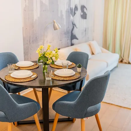 One Mircea Eliade - Luxurious With Panoramic And Park View Apartment