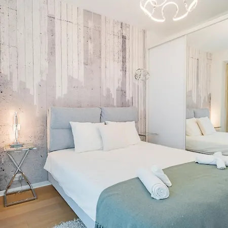 One Mircea Eliade - Luxurious With Panoramic And Park View Apartment *