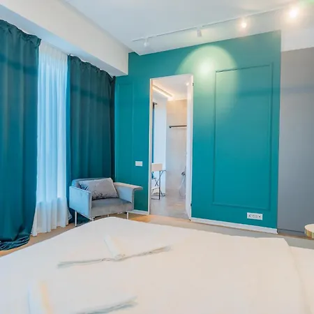 One Mircea Eliade - Luxurious With Panoramic And Park View Apartment Bucharest