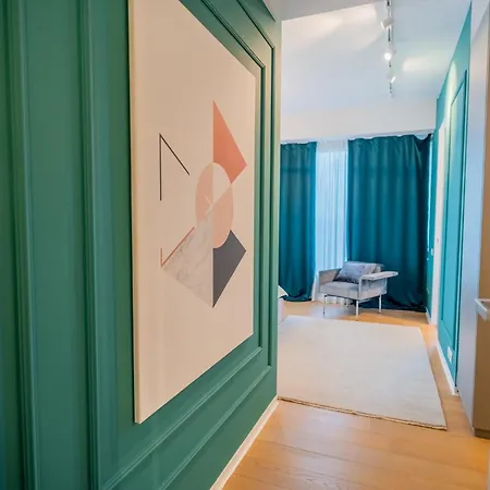 Apartment One Mircea Eliade - Luxurious With Panoramic And Park View