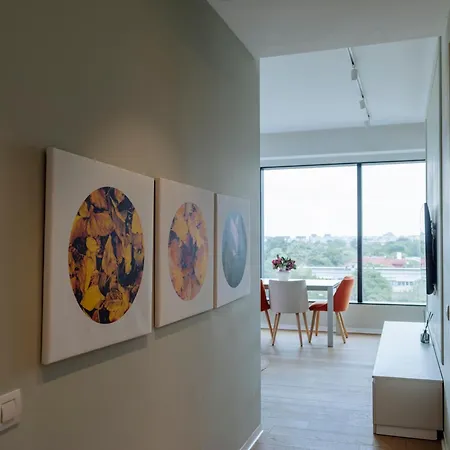 One Mircea Eliade - Luxurious With Panoramic And Park View *