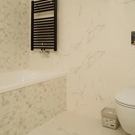 One Mircea Eliade - Luxurious With Panoramic And Park View Apartment Bucharest