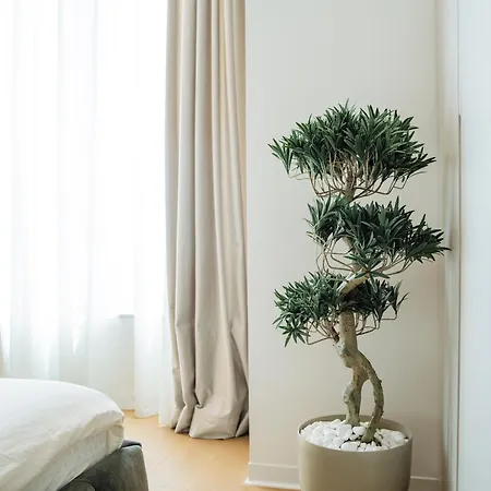 One Mircea Eliade - Luxurious With Panoramic And Park View *
