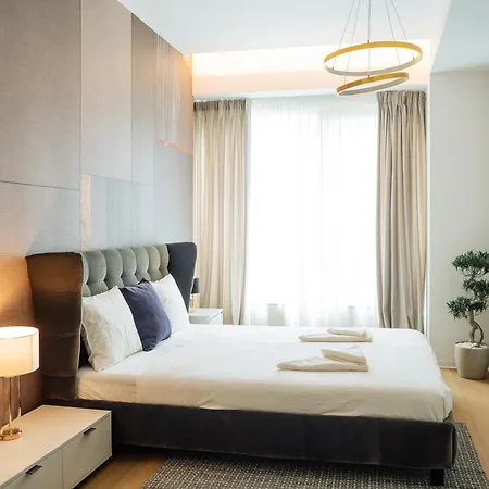 Apartment One Mircea Eliade - Luxurious With Panoramic And Park View *
