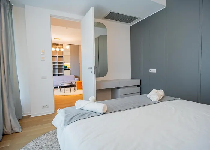 One Mircea Eliade - Luxurious With Panoramic And Park View Apartament Bukareszt