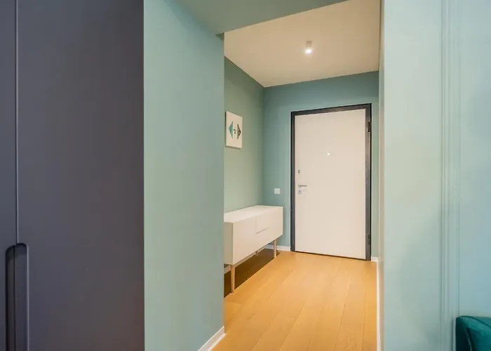 One Mircea Eliade - Luxurious With Panoramic And Park View Bukareszt