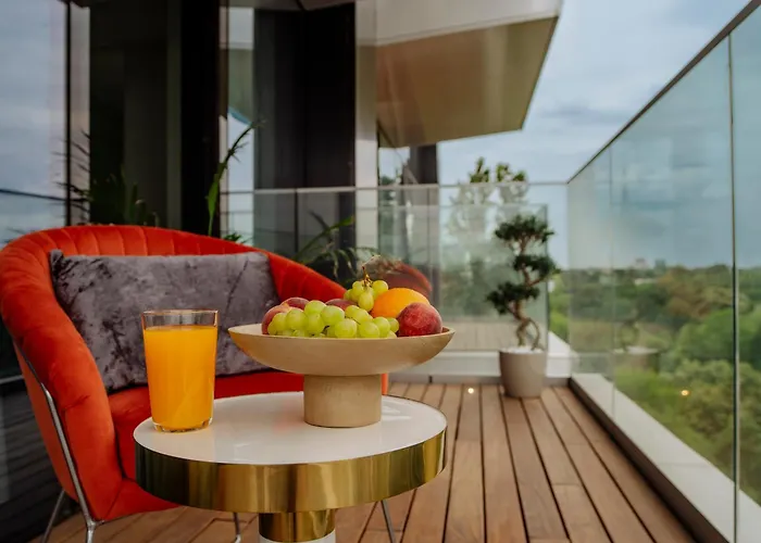 One Mircea Eliade - Luxurious With Panoramic And Park View * Bukareszt