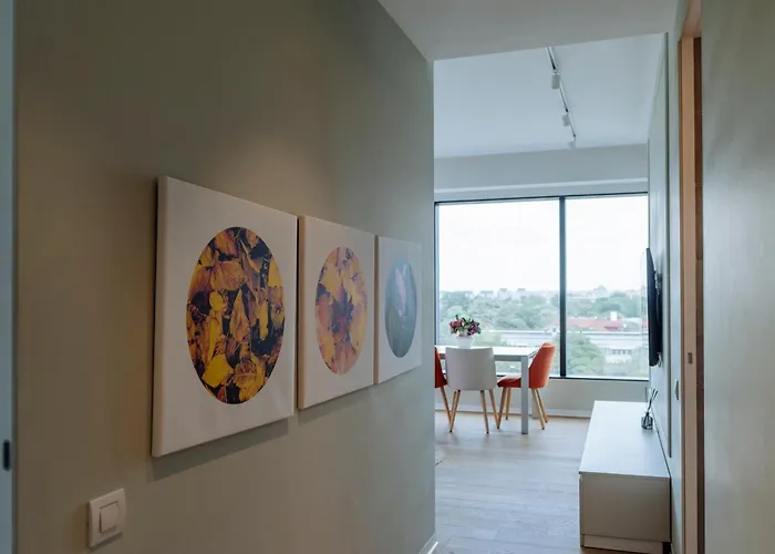 One Mircea Eliade - Luxurious With Panoramic And Park View *