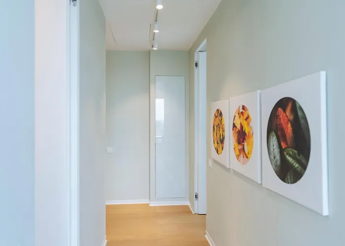 One Mircea Eliade - Luxurious With Panoramic And Park View