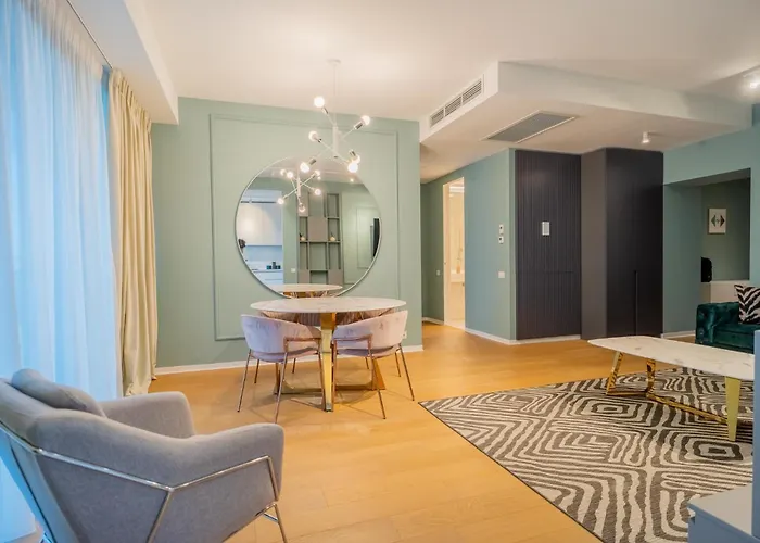 One Mircea Eliade - Luxurious With Panoramic And Park View
