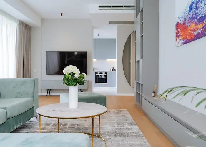 One Mircea Eliade - Luxurious With Panoramic And Park View Апартаменти