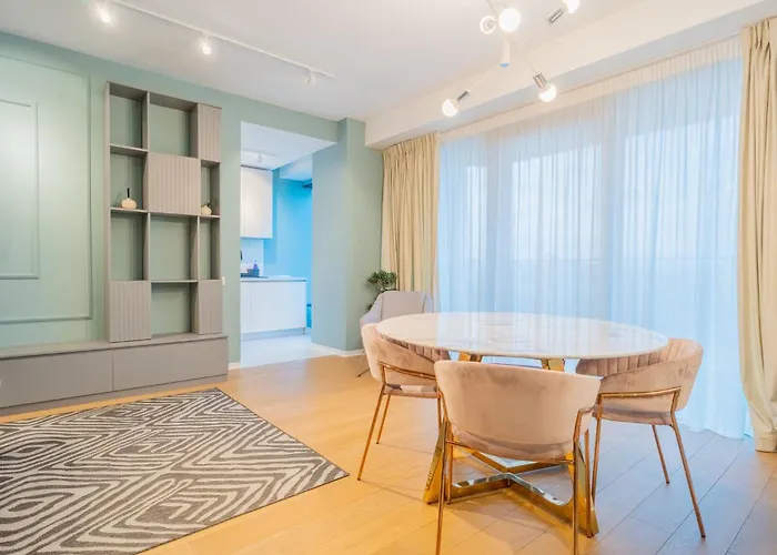 One Mircea Eliade - Luxurious With Panoramic And Park View * Бухарест